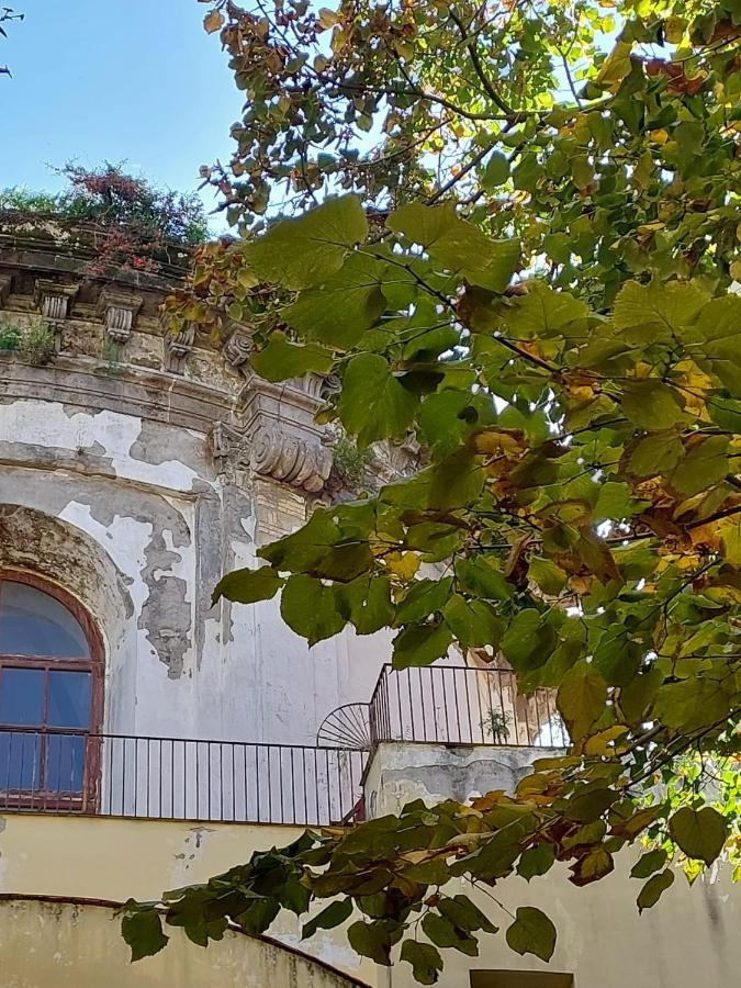 B&B Palazzo Carafa Di Montorio Napoli Dış mekan fotoğraf